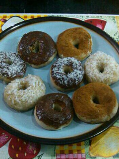 Una foto de Donas de banana libre de gluten, lacteos y azúcar