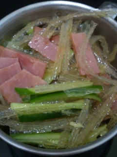 涼拌寒天絲火腿 的食譜成品照片