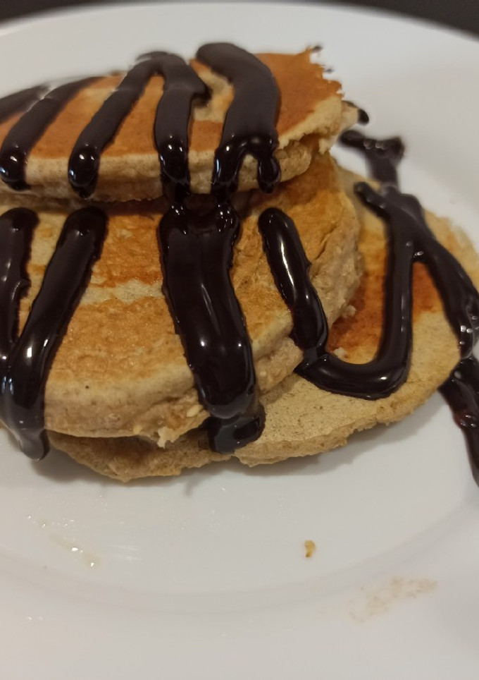 Una foto de Pancakes / tortitas de avena y plátano (4 ingredientes) BLW
