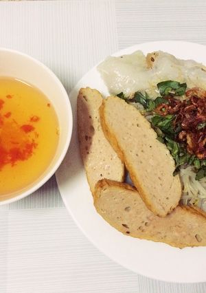 Hình của món Bánh cuốn chảo.