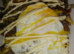 Una foto de Papas Fritas con carne molida