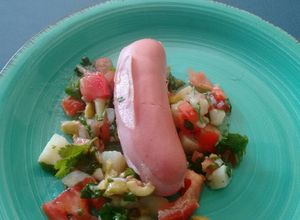 Una foto de Salchichas Frankfurt con ensalada de patatas. ॐ