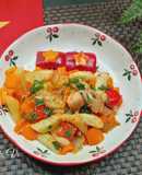 Thịt xào ớt chuông dưa leo