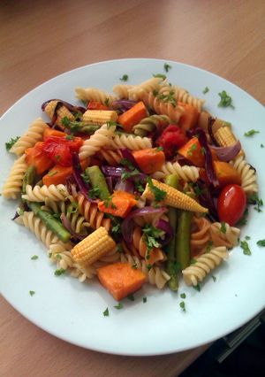 A picture of Vickys Roasted Vegetable Pasta, GF DF EF SF NF.
