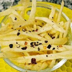 A picture of Matchstick Fry With szechwan Pepper Seasoning.