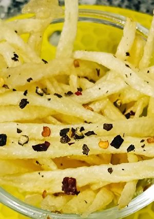 A picture of Matchstick Fry With szechwan Pepper Seasoning.