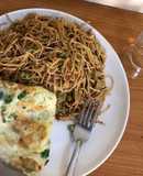 Fried spaghetti
