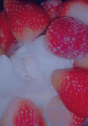 صورة لوصفة عصير موز بالفراولة 😋