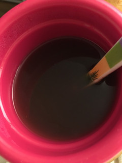 Una foto de Te de Limoncillo, Cúrcuma, Flor de Jamaica y Romero