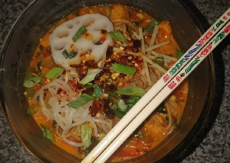 Steps to  Gochujang and coconut noodle soup (vegan)