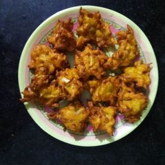 Cabbage ke pakode A picture of Cabbage ke pakode.