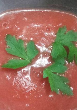 Una foto de Rica, rápida y nutritiva: Sopa de tomates express