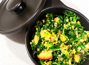 Foto de "Caldo verde" salteado com broa