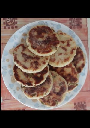 صورة لوصفة اسرع و انجح حريشات بالزيتون و الجبن100%