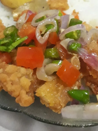 Langkah Gampang Membikin Resep Kulit ayam crispy sambal matah yang Enak Banget Anti Ribet, Uenak Banget