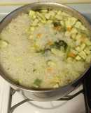 Caldo de pollo con verduras y arroz
