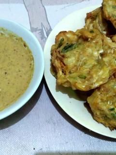 Foto resep Bakwan / Bala-bala Sambel Kacang
