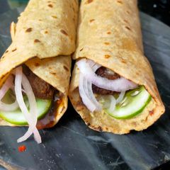 A picture of Falafel Roll.