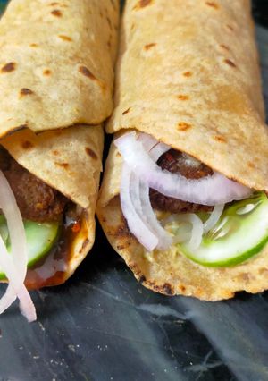 A picture of Falafel Roll.
