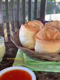 Pao de Queijo (Brazilian Cheese Bread)