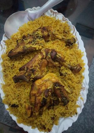 A picture of Tikka biryani.