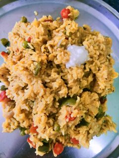 वेजिटेबल खिचड़ी (vegetable khichdi recipe in hindi) रेसिपी मुख्य फोटो