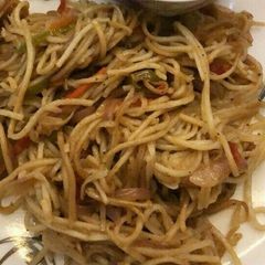 A picture of Noodles.