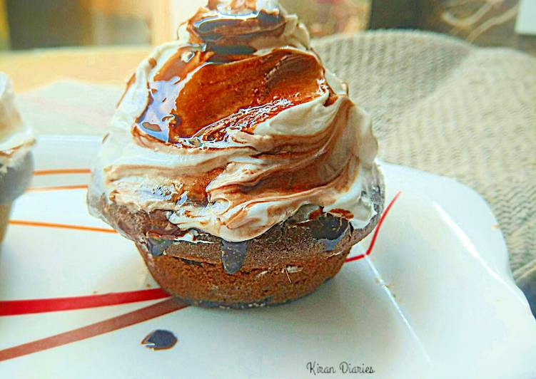 How to Make Ultimate Choco.Vanilla Cupcake without Microwave