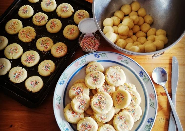 Simple Way to Prepare Any-night-of-the-week Sugar Cookies