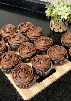 A picture of Chocolate Cupcakes with Frosting.