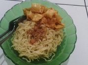 Gambar mie pangsit kering