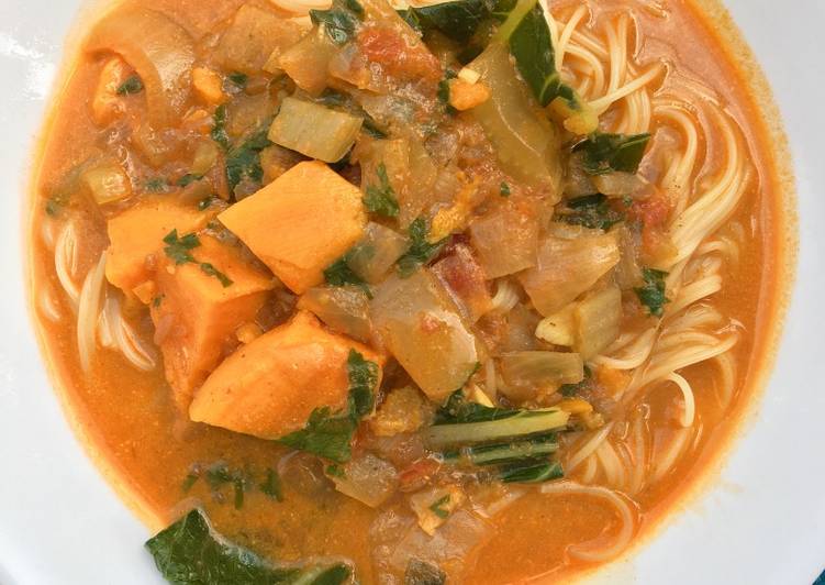 How to Make Any-night-of-the-week Red Curry Vegetable Noodle Soup