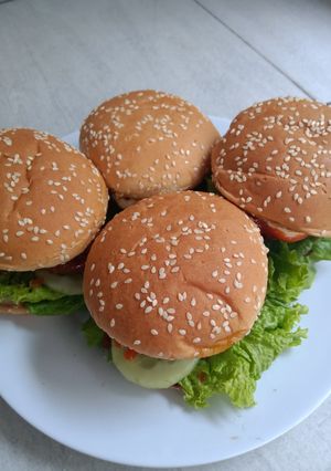 Foto resep Burger daging sapi