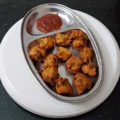 ரவா பக்கோடா(rava pakoda recipe in tamil)-レシピのメイン写真