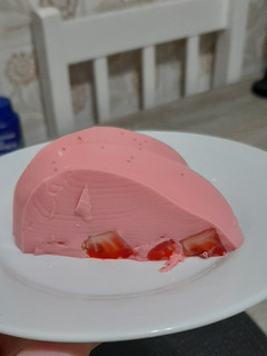 Foto de Mousse Surpresa de Morango da Fabi Diet e Zero Lactose