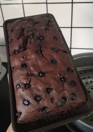 Foto resep Bolu Kukus Coklat 2 telur takaran sendok (Brownies Nyoklat Ekonomis)