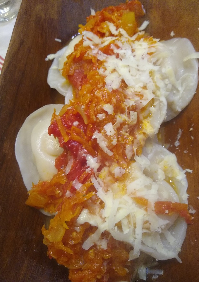Una foto de Agnolotis de ricota con salsa fileto a mi manera!