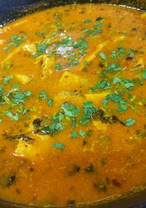 A picture of Besni paneer ka salan.