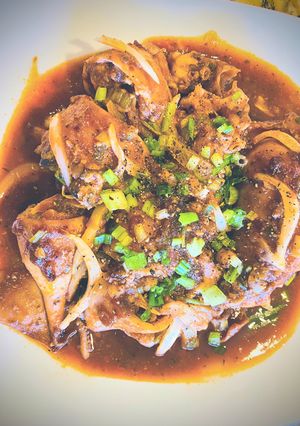 Hình của món Mực nhồi tomatoes sauce.