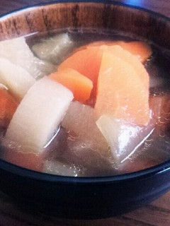 A picture of Clear Soup with Costco Beef Chunks.