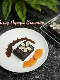 Foto resep Chewy Papaya Brownies