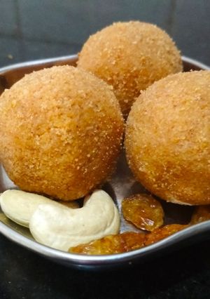 A picture of Shengoli Laddu.