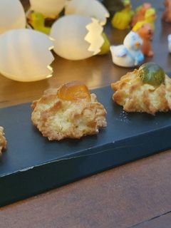 Foto di Dolcetti di pasta di mandorle Pugliesi-Amaretti ricci