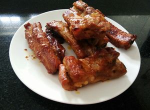 Hình của món Sườn nướng.