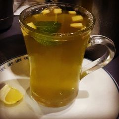 A picture of Ginger lemon green Tea🍋🍯.