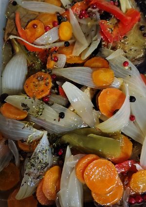 Una foto de 🍆 ESCABECHE DE BERENJENAS🍆