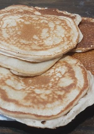 Una foto de Hotcakes de manzana en licuadora