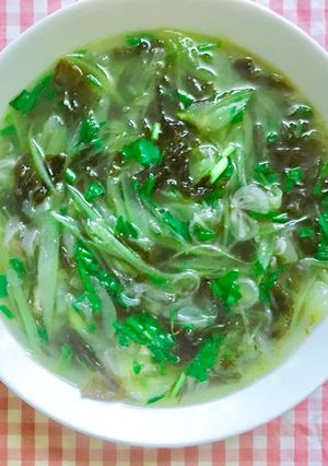 Hình của món Canh bầu rong biển.