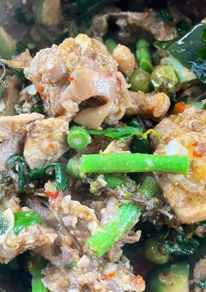 รูปของ คั่วไก่เมืองไม่ใส่กะปิปลาร้า🌶️