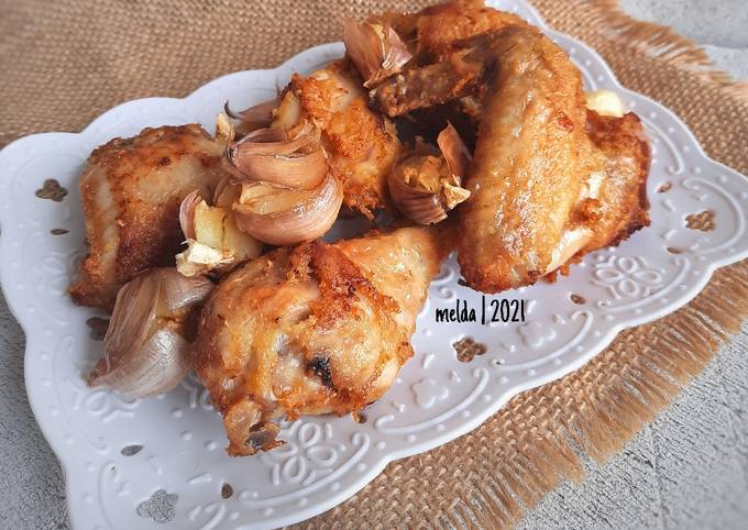 Cara buat Ayam Goreng Bawang Putih Yang Enak dan Mudah Cara buat Ayam Goreng Bawang Putih Yang Enak dan Mudah